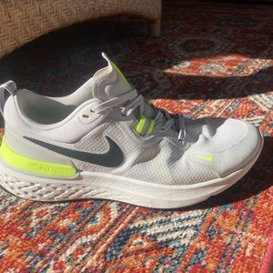Nike React Miler Shoes